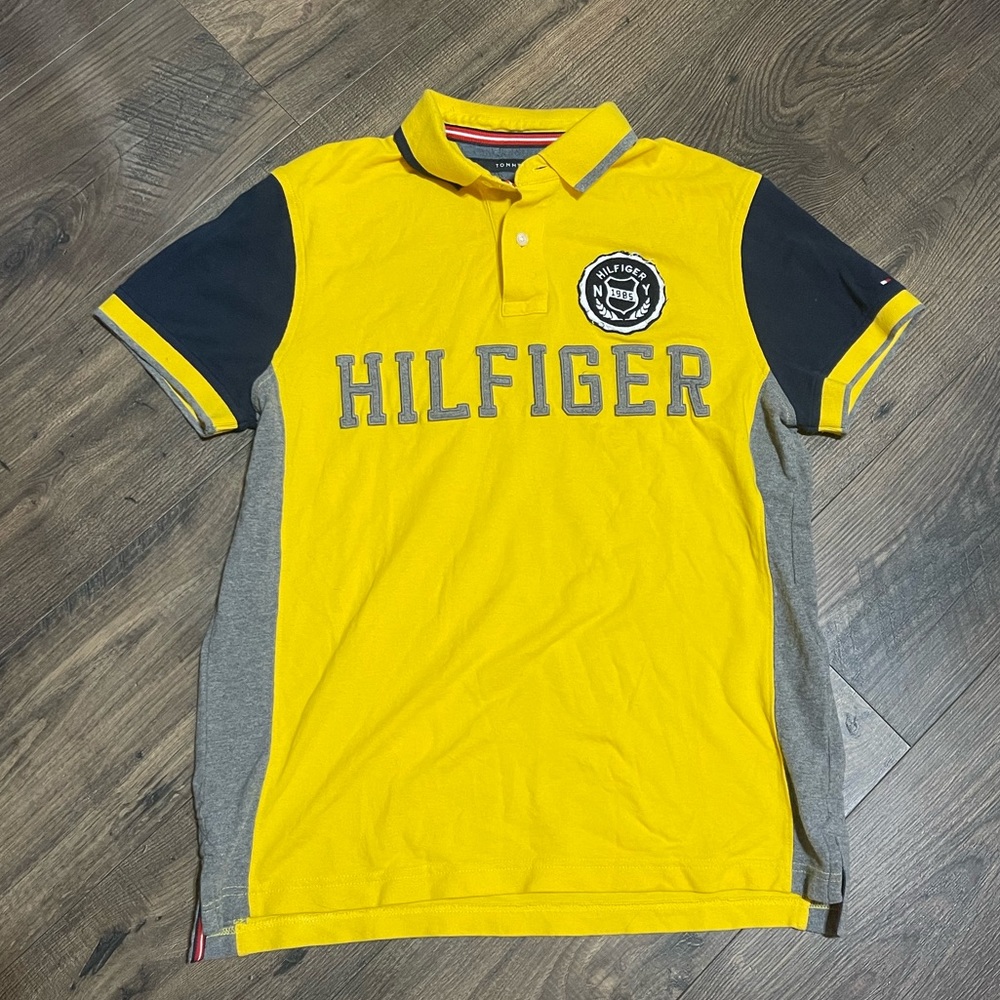 TOMMY HILFIGER Vintage 90s T-shirt Classic Men's Small Polo Short Sleeve Logo